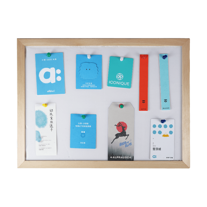 Design und Druck von Hängeetiketten aus Pappe